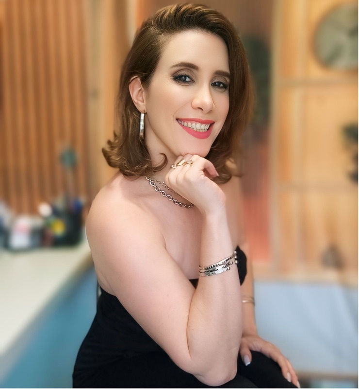 Janaína - Contadora